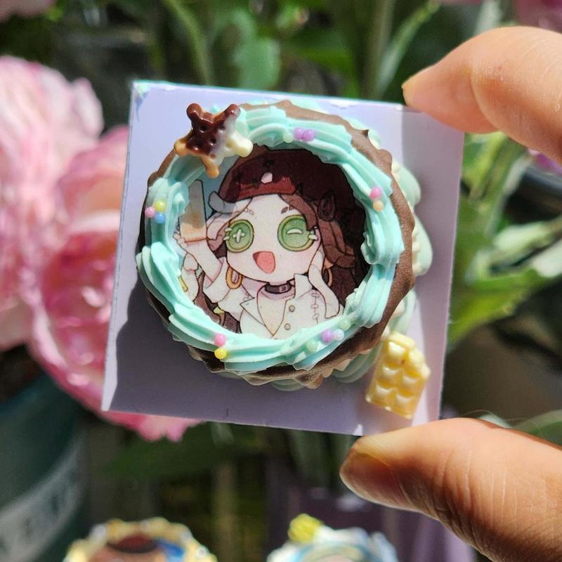 Identity V Character Clay Cake - Photography Anime recension och pris